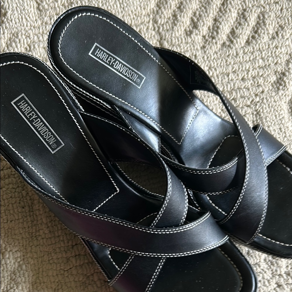 Harley-Davidson Black Leather Cross-Strap Sandals